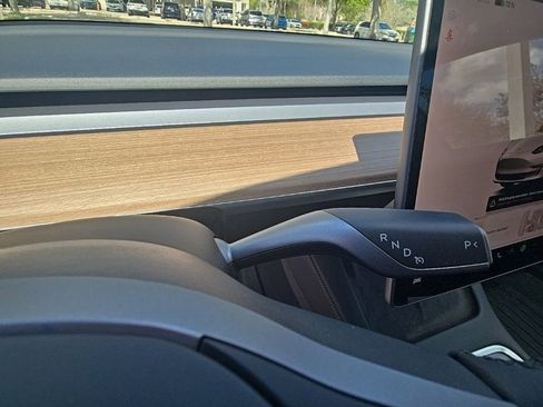 Used 2023 Tesla Model 3 Standard Range image 20