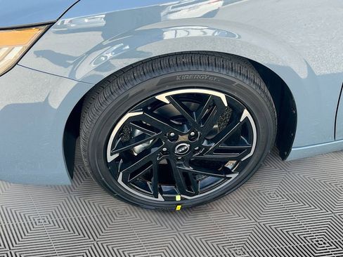 New 2026 Nissan Sentra SR FWD image 31