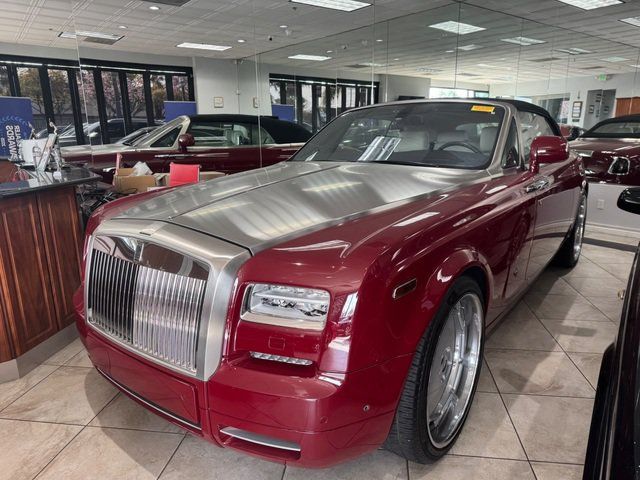 Used 2014 Rolls-Royce Phantom Drophead Coupe RWD image 1