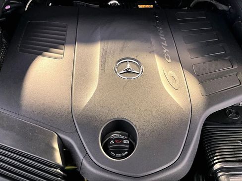 New 2026 Mercedes-Benz GLS 450 4MATIC image 15