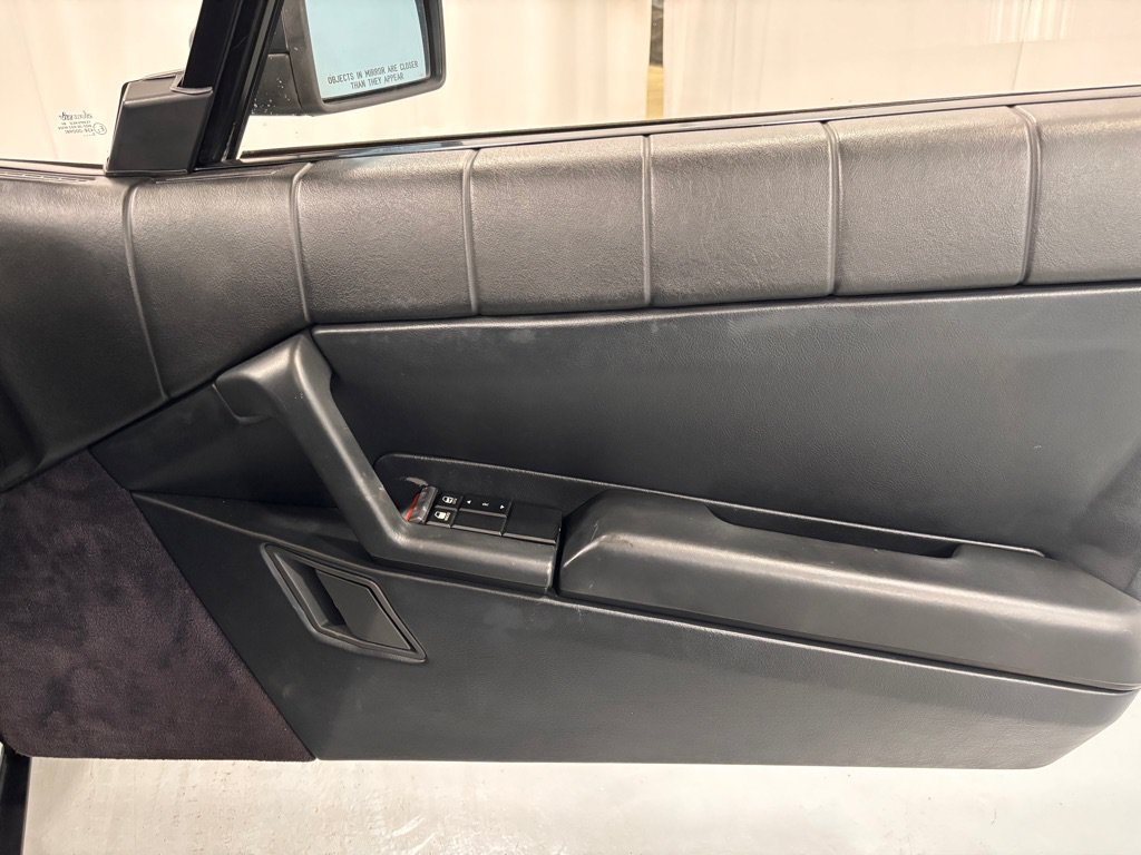 Used 1992 Cadillac Allante FWD image 19