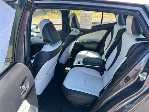 Certified 2018 Toyota Prius Prime Advanced FWD image 15