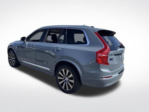 Used 2023 Volvo XC90 B5 Plus AWD/4WD image 3