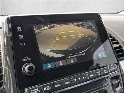 Used 2018 Honda Odyssey EX image 13