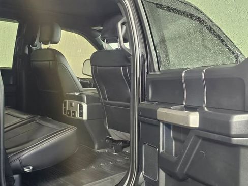 Used 2020 Ford F150 Lariat image 14