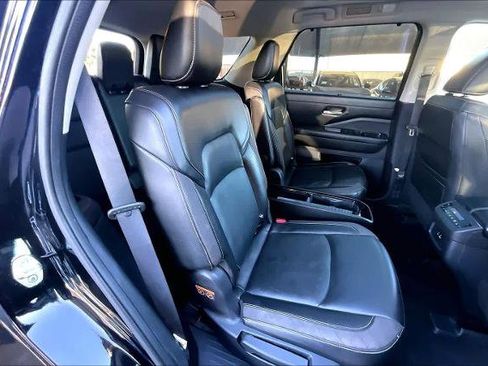 Certified 2022 Nissan Pathfinder SL w/ SL Premium Package image 19