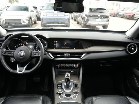 Used 2020 Alfa Romeo Stelvio Ti w/ Active Blind Spot Package image 18