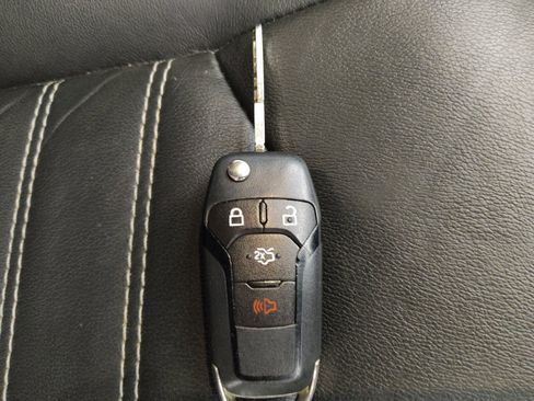 Used 2014 Ford Fusion SE w/ Equipment Group 502A image 32