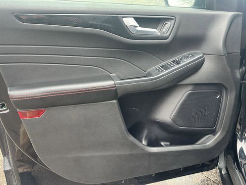 Used 2023 Ford Escape ST-Line image 10