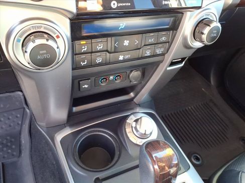 Used 2023 Toyota 4Runner Limited AWD/4WD image 33