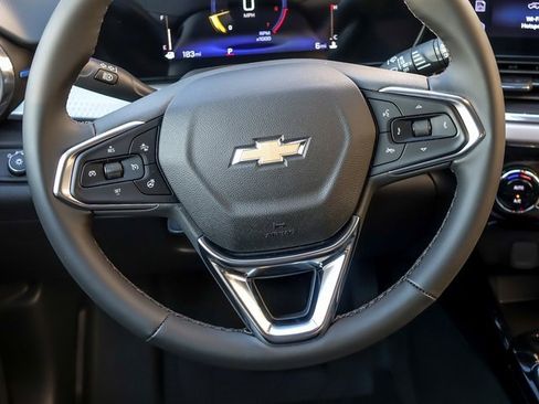 New 2026 Chevrolet Trax LT w/ Driver Confidence Package image 18