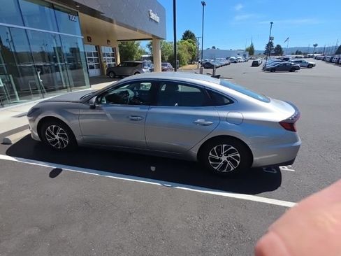 Used 2021 Hyundai Sonata Blue FWD image 4