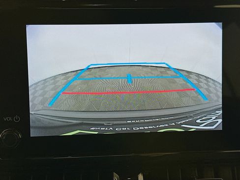 Used 2023 Toyota Corolla LE w/ Carpet Mat Package (TMS) image 21