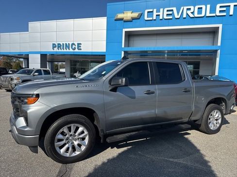 Used 2024 Chevrolet Silverado 1500 Custom image 1