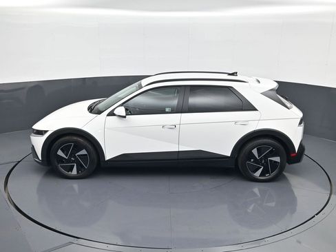 New 2025 Hyundai Ioniq 5 SEL image 20