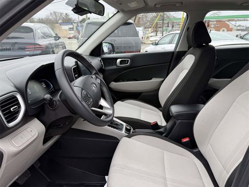 Certified 2023 Hyundai Venue SEL w/ Cargo Package image 12