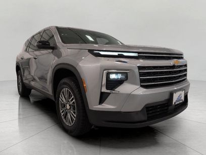 Used 2024 Chevrolet Traverse LT w/ Trailering Package