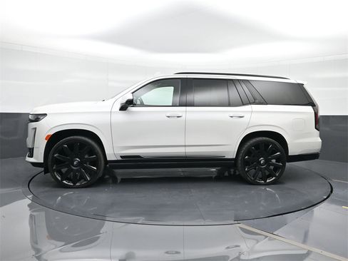 Used 2021 Cadillac Escalade Sport Platinum image 5