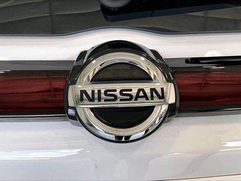 Used 2021 Nissan Kicks S FWD image 7