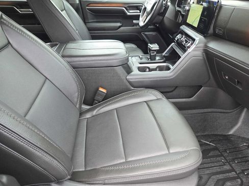 Certified 2024 GMC Sierra 1500 Denali AWD/4WD image 15