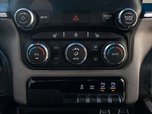 Used 2023 RAM 1500 Big Horn AWD/4WD image 27