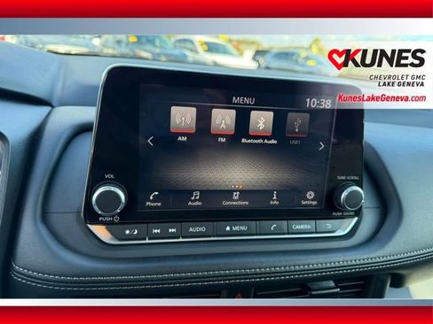 Used 2024 Nissan Rogue S image 35