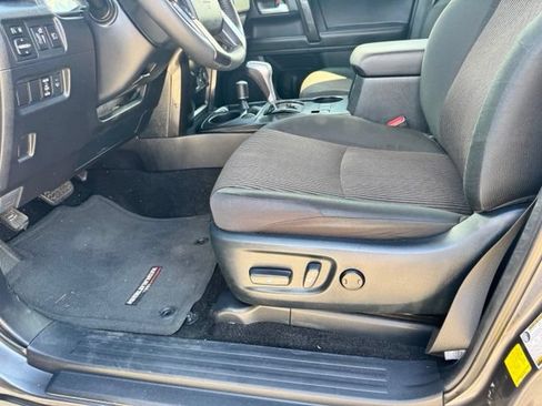 Used 2023 Toyota 4Runner TRD Off-Road AWD/4WD image 20