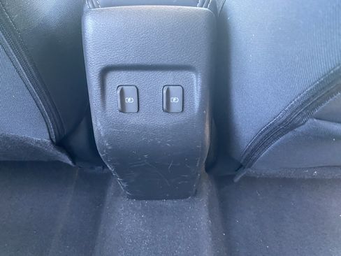 Used 2023 Nissan Kicks SV FWD image 16