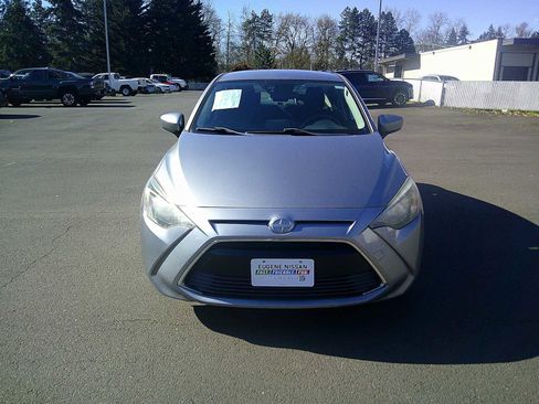 Used 2016 Scion iA image 8