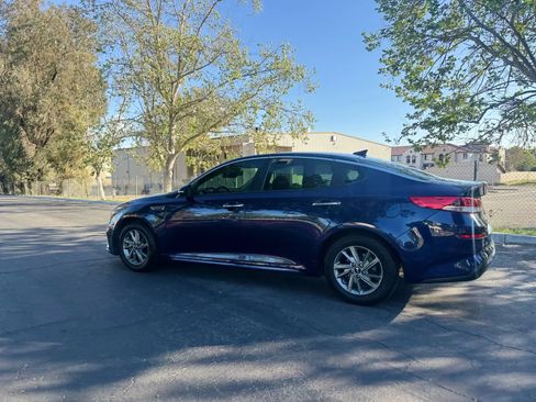 Used 2019 Kia Optima LX FWD image 9