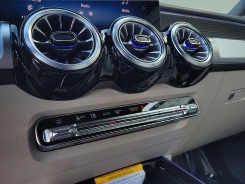 Certified 2026 Mercedes-Benz GLB 250 GLB 250 image 29