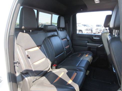 Used 2021 GMC Sierra 2500 AT4 w/ AT4 Premium Plus Package AWD/4WD image 28