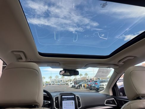 Used 2024 Ford Edge Titanium w/ Equipment Group 301A image 33