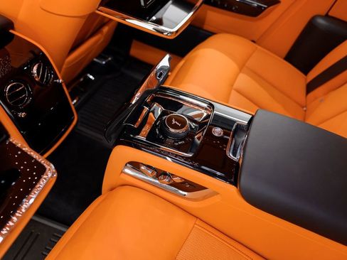 Used 2024 Rolls-Royce Phantom Sedan w/ The Phantom Package RWD image 53