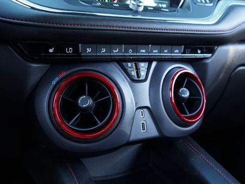Used 2022 Chevrolet Blazer RS FWD image 27