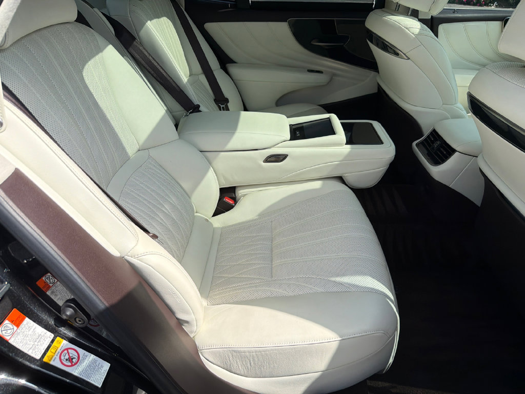 Used 2018 Lexus LS 500 RWD image 13