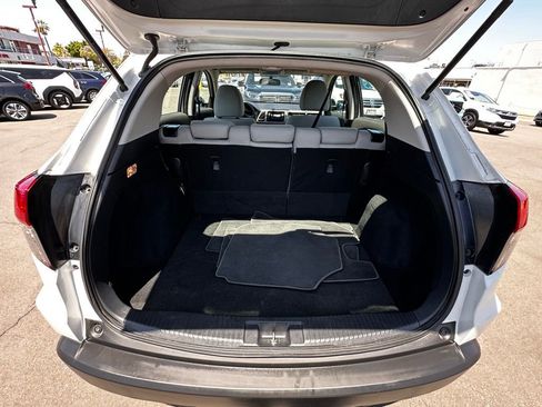 Used 2022 Honda HR-V LX image 9