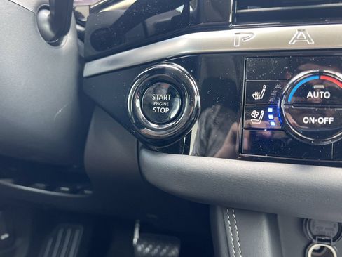 New 2026 Nissan Pathfinder Platinum FWD image 5