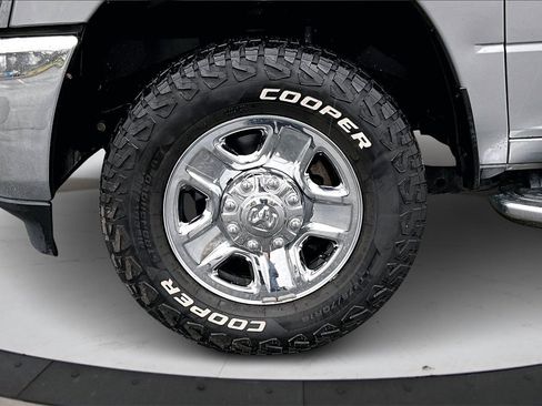 Used 2019 RAM 2500 Big Horn image 30