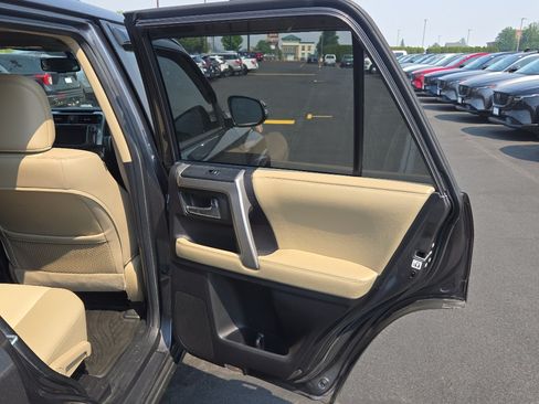 Used 2014 Toyota 4Runner SR5 Premium AWD/4WD image 16