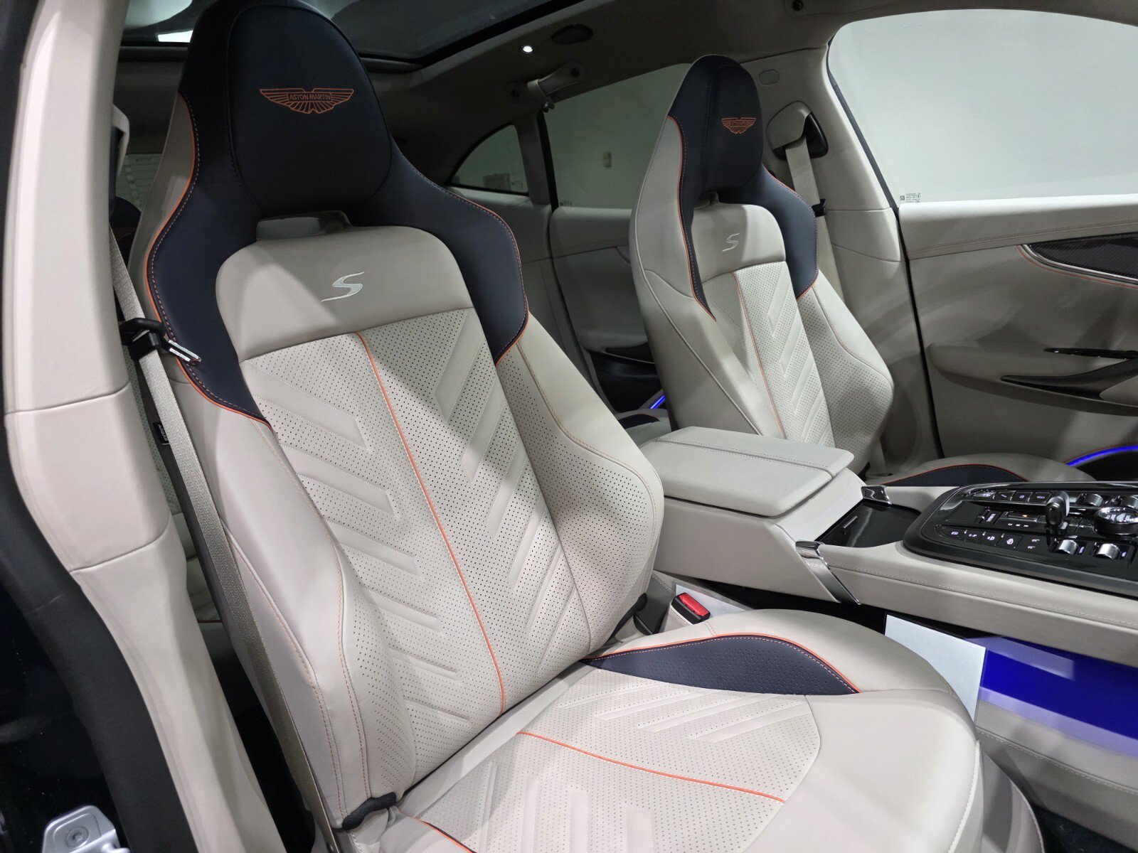New 2026 Aston Martin DBX 707 AWD/4WD image 22
