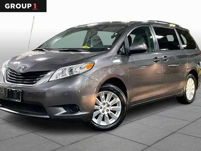 Used 2012 Toyota Sienna LE