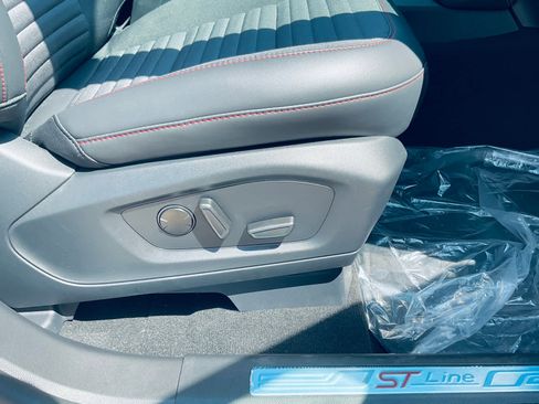 New 2025 Ford Explorer ST-Line w/ Premium Package image 18