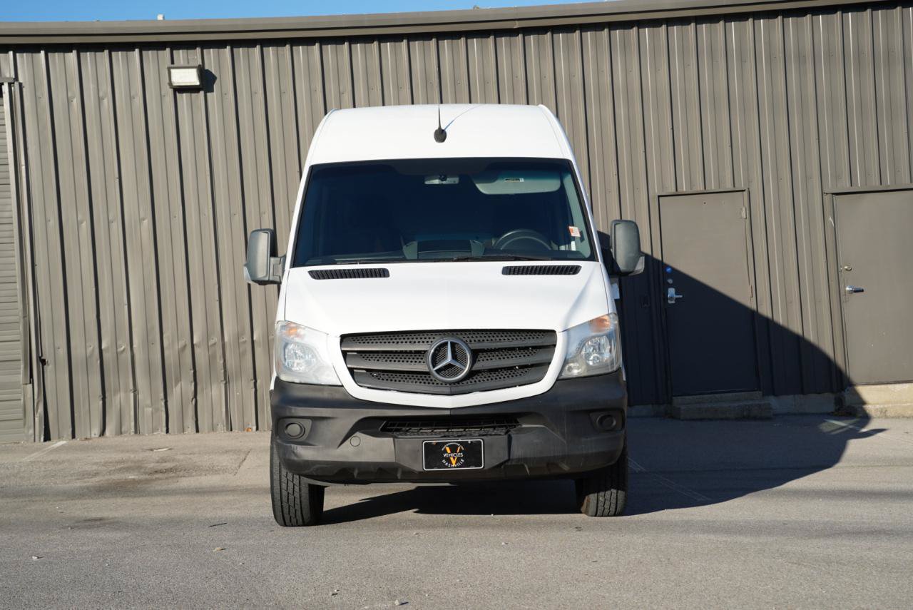 Used 2018 Mercedes-Benz Sprinter 2500 image 2