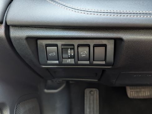 Used 2025 Subaru Outback Limited AWD/4WD image 26