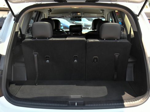 Used 2025 Kia Telluride LX FWD image 42