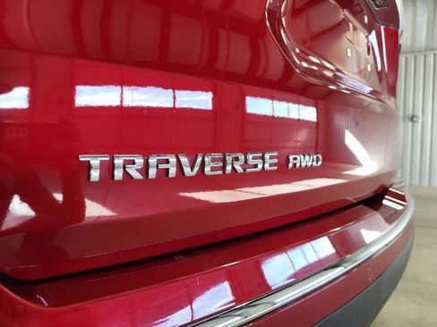 Used 2023 Chevrolet Traverse High Country image 12