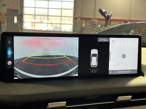 Used 2023 Genesis GV70 2.5T w/ Select Package image 19