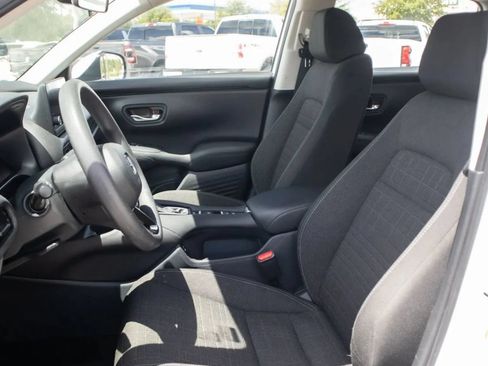 Used 2024 Honda HR-V LX image 24