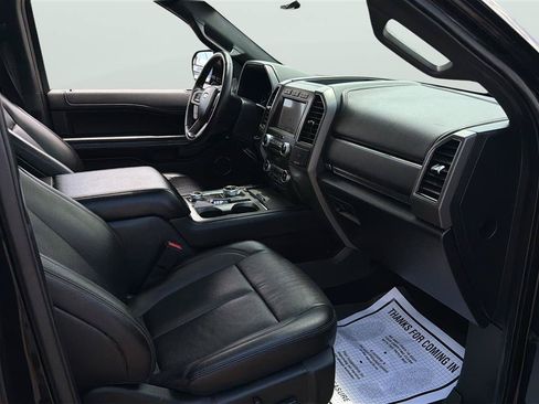Used 2020 Ford Expedition Max XLT w/ Equipment Group 202A AWD/4WD image 15
